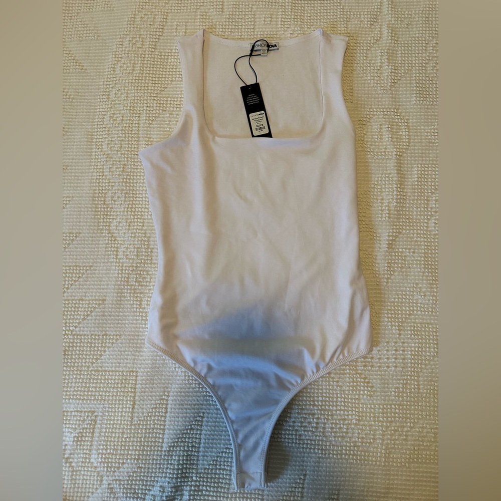 (SOLD) Fashion Nova Bodysuit